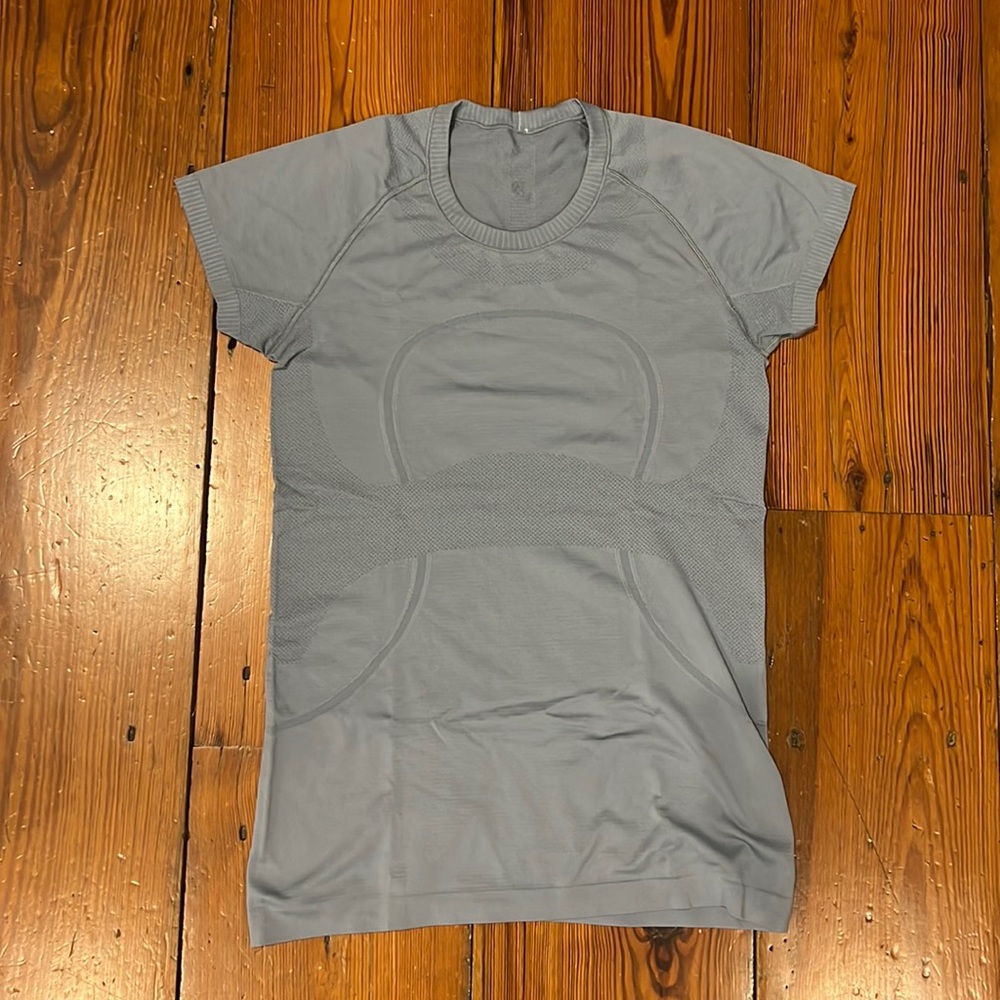 Lululemon run swiftly tech tee
